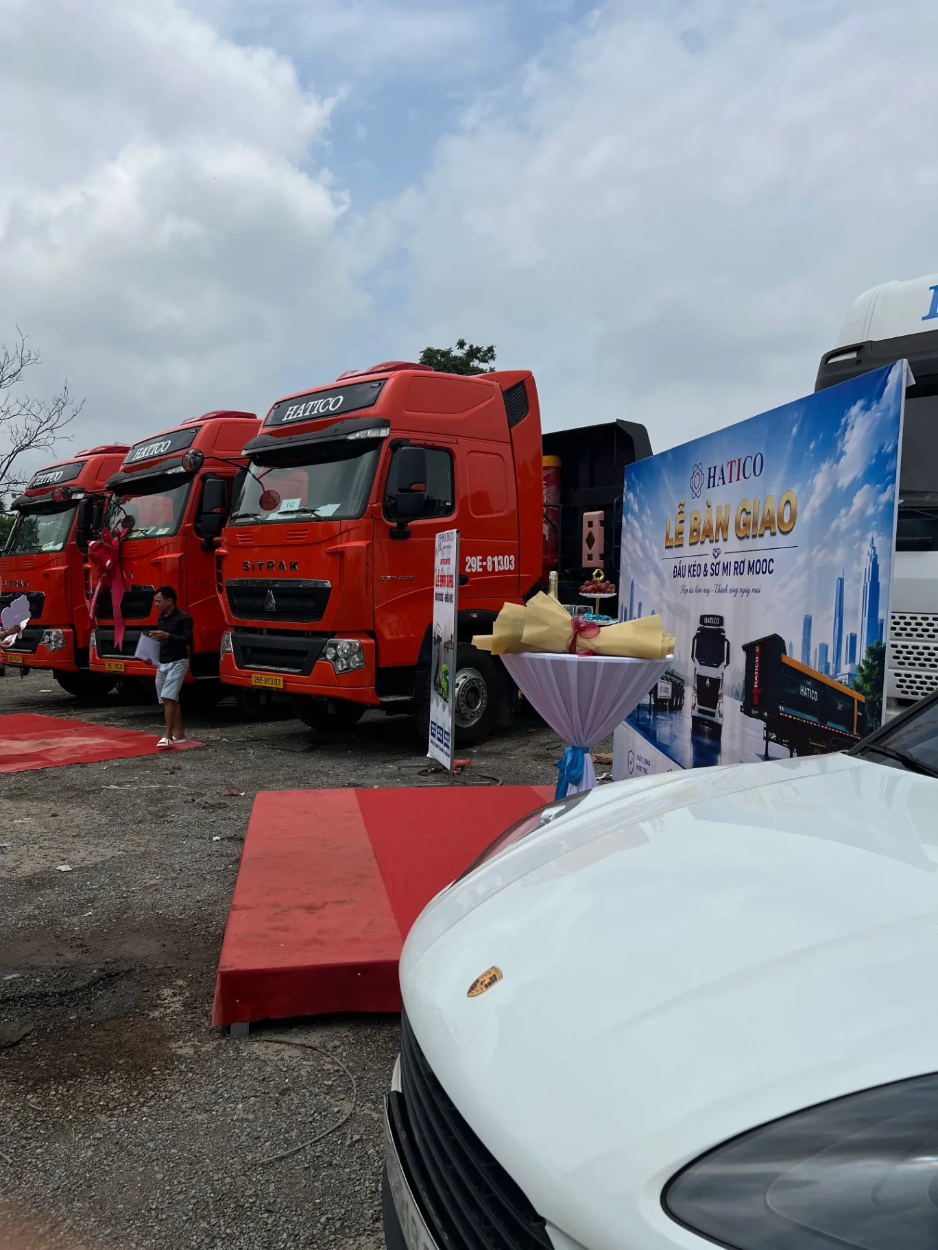Quang cảnh lại buổi lễ bàn giao
